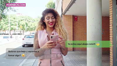 Неверна жена ће тешко да јебе свог младог љубавника док јој муж ради. Латина са сисама и великим дупетом. Венера Афродита.